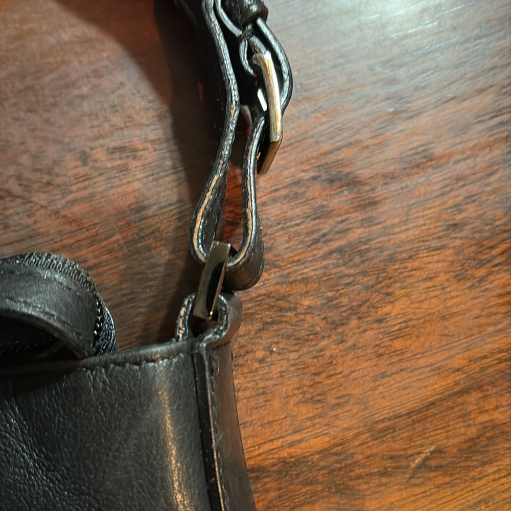 GUCCI Vintage Hobo Half Moon Bag - Picture 16 of 16